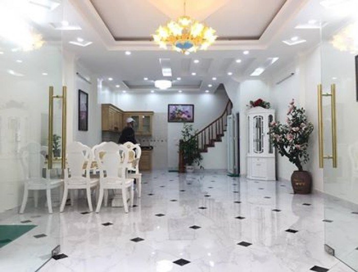 Nhà xây mới Bùi Xương Trạch, Khương Trung 46m2* 5T, cách phố 1 nhà, giá 3,1 t