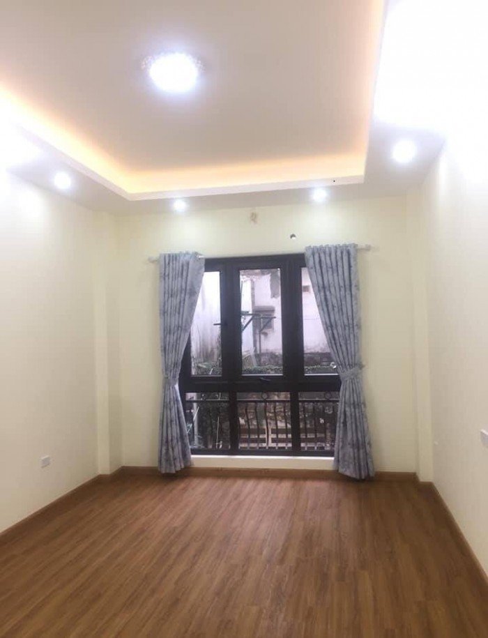 Bán nhà Bùi Xương Trạch DT: 35m2 X 5 tầng. Giá 2.95 tỷ.