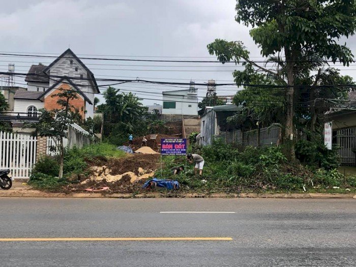 Mảnh đất siêu đẹp tổ 12 Thạch bàn kinh doanh tốt