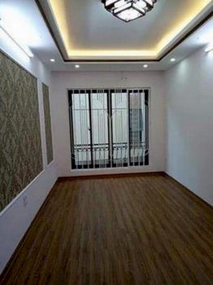 Chính chủ bán nhà 40m2, 5 tầng mới, full nội thất, gần chợ Hà Đông