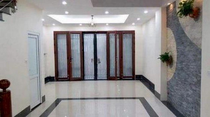 Bán nhà xây mới phố Bà Triệu, Hà Đông oto đỗ cách 1 nhà DT 38m2*5T giá 3,1 tỷ