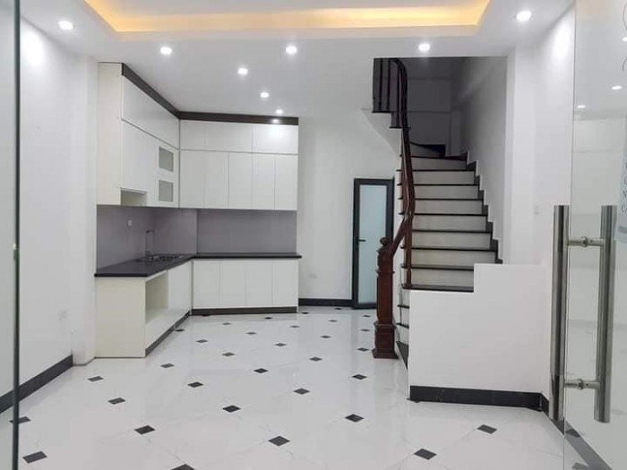 Gần Royal City, Nguyễn Trãi, Thanh Xuân, Mới đẹp, Nở hậu, 42m2 x 5T, 3.4 tỷ.