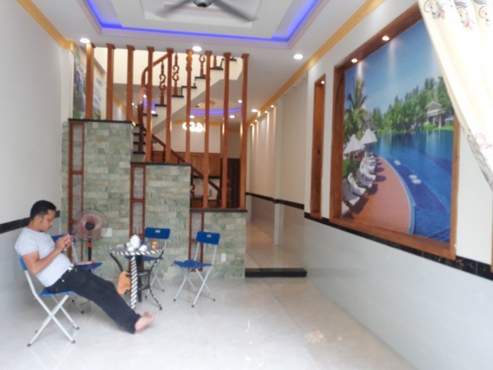 Bán nhà 1 lầu 1 trệt,giá rẻ,gần vincom 55,dĩ an,bình dương.95m -