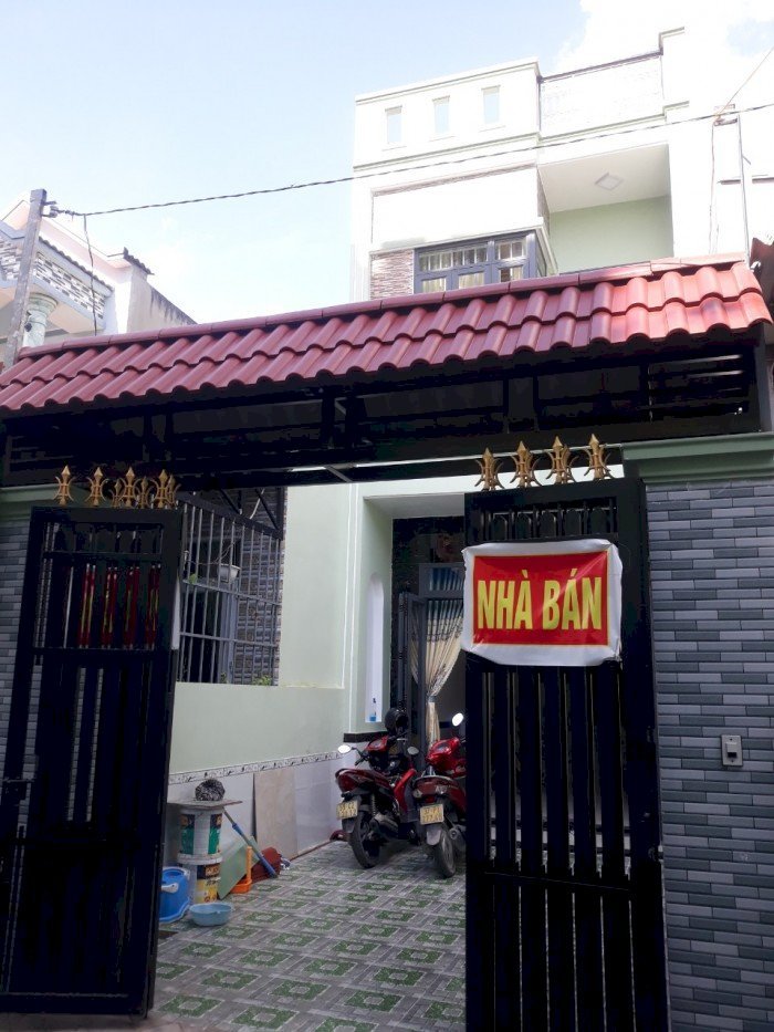Bán nhà 1 lầu 1 trệt,giá rẻ,gần vincom 55,dĩ an,bình dương.95m -