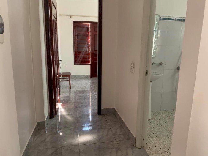 Bán gấp nhà 3 tầng ngay mặt phố Bình Lộc kinh doanh tốt chỉ 2,6 tỷ