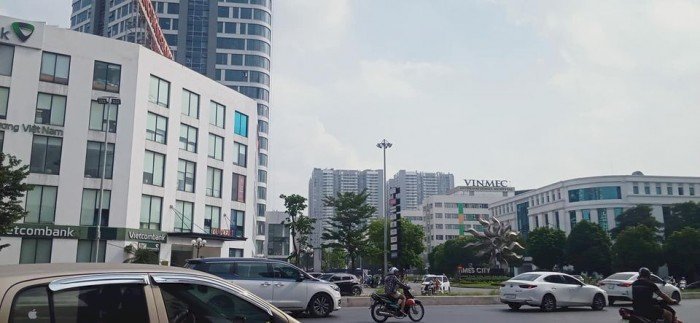 Bán Gấp Nhà Phố Minh Khai 40m, 5 Tầng Đối Diện Times City