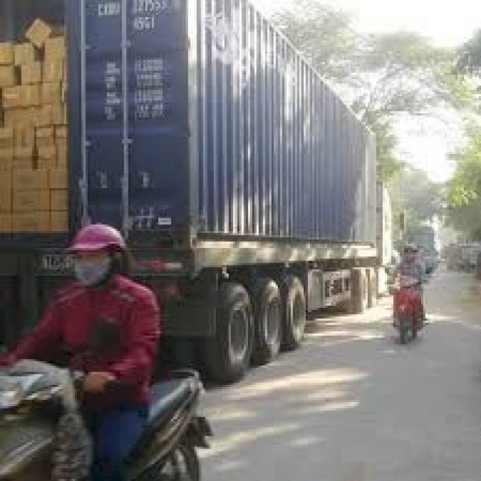 Cần cho thuê kho - xưởng 500m2, 15tr/tháng, mới, container 24/24, gần chợ đườ