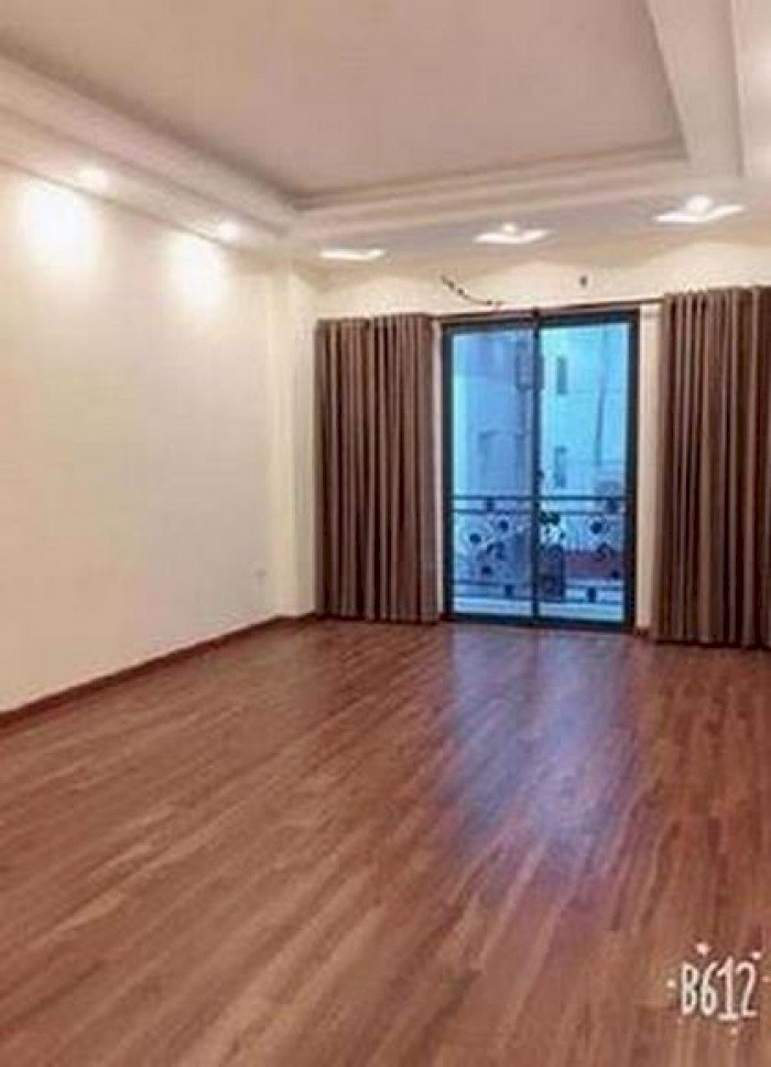 Bán nhà Đồng Mai- Yên Nghĩa, 32m2*4Tầng, ngõ rộng Ôtô vào cách 10m, gần BX Yê