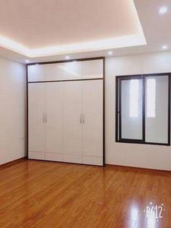 Bán nhà Yên Nghĩa 33m2*4T ô tô đỗ cửa gần chợ, cách đường Quang Trung chỉ 100