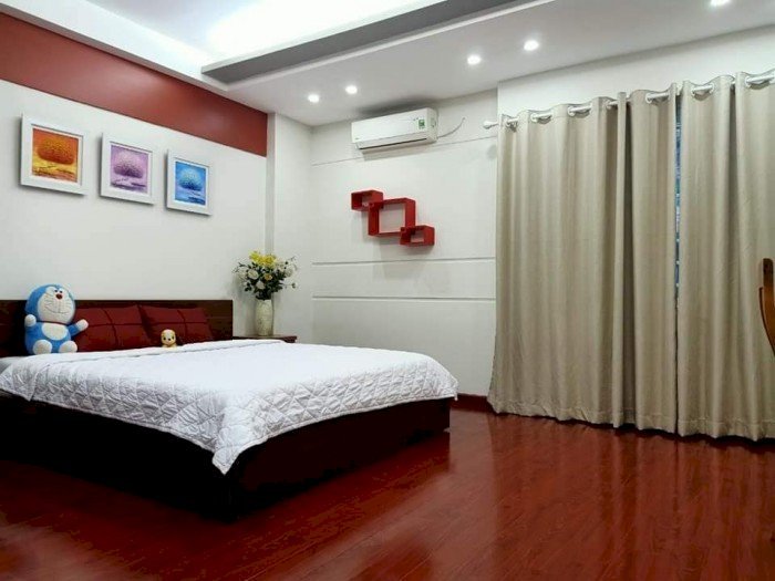 Bán nhà Tôn Đức Thắng 33m x 5T, MT 4.8, giá 3.7 tỷ, đẹp như khách sạn.