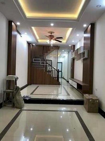 Bán nhà 5 tầng, 34m2 Vạn Phúc cách Cầu Am chỉ 70m, gần phố ẩm thực, cách chợ 100m giá chỉ 2.25 tỷ