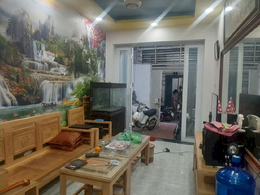 nhà DT 50m2 Phố Vĩnh Hưng