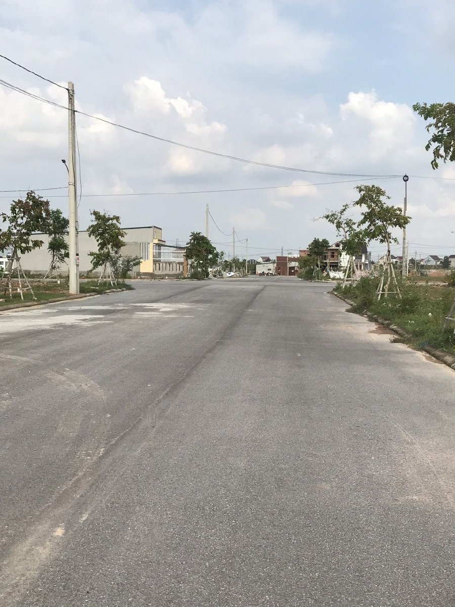 Bán đất mặt tiền đường Nguyễn Vức khu đô thị Nam Đông Hà giai đoạn 3 gái rẻ chỉ 3,9tr/m2