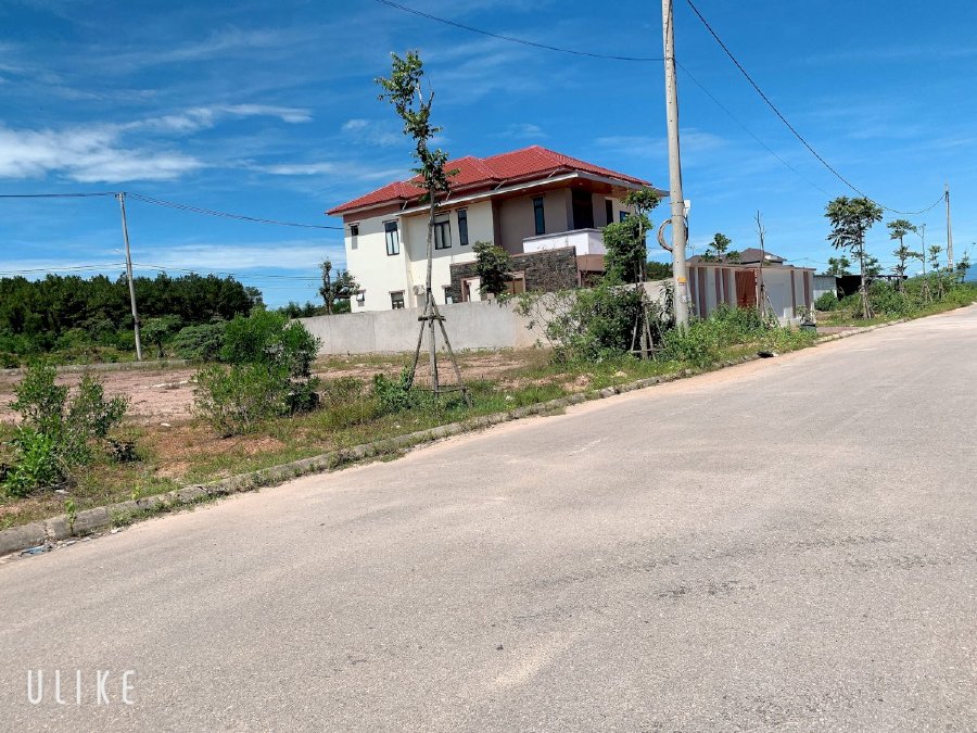 Bán đất mặt tiền đường Nguyễn Vức khu đô thị Nam Đông Hà giai đoạn 3 gái rẻ chỉ 3,9tr/m2