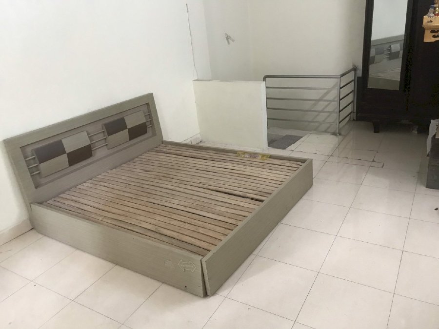 Nhà 2 tầng Thạch Bàn, DT 37m2