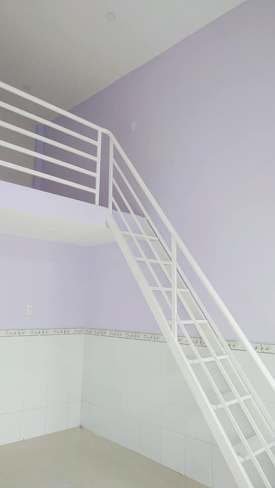 Bán nhà cấp 4 40m2 1 trệt 1 gác lửng Sổ Hồng cách chợ Bình Chánh 3km