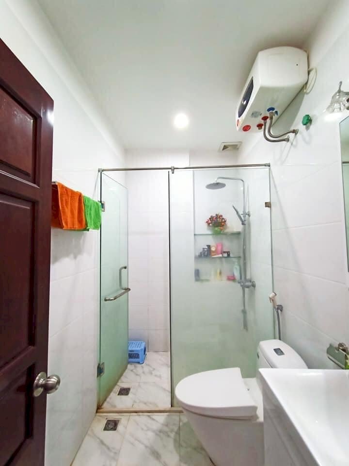 40m2* 5 tầng - MINH KHAI- Sổ đỏ nở hậu.