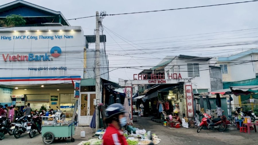 Nhà mới xây ngay gần ngay Cầu Hoá An,1 trệt 1 lầu, 3pn,1pk,1 bếp giá từ 2tỷ4, hõ trợ vay 60%