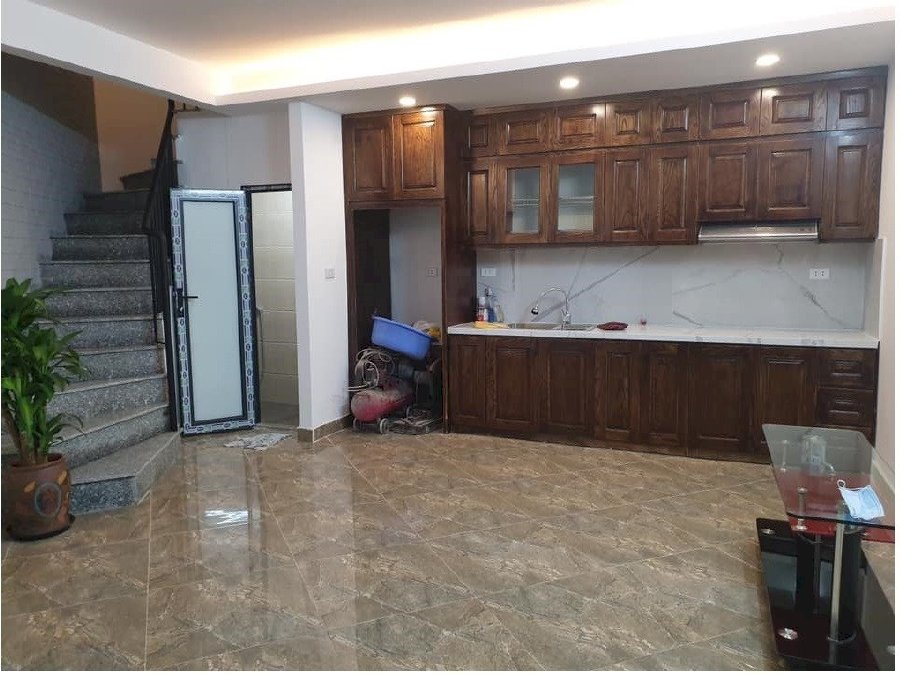 Nhà Trung Tâm Cầu Giấy Hơn 30m2 Thiết Kế Hiện Đại Chỉ Với Nhỉnh 2 Tỷ