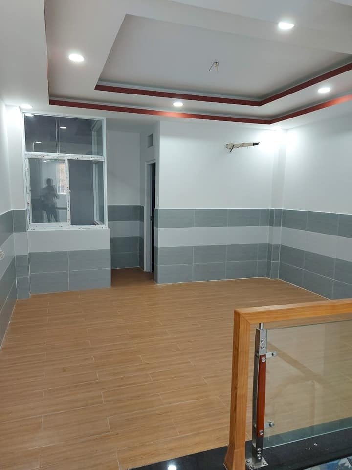 Nhà đẹp, nhà lớn, xe hơi vào nhà, 5 tầng , 280m2 sử dụng , tại Gò Vấp!