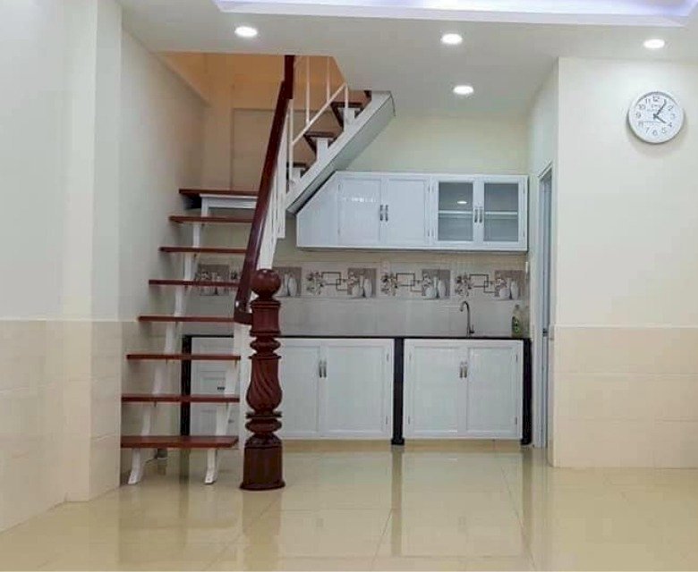 Trung tâm Bàu Cát Tân Bình,33m2,2tầng,tặng nội thất,2.8 tỷ