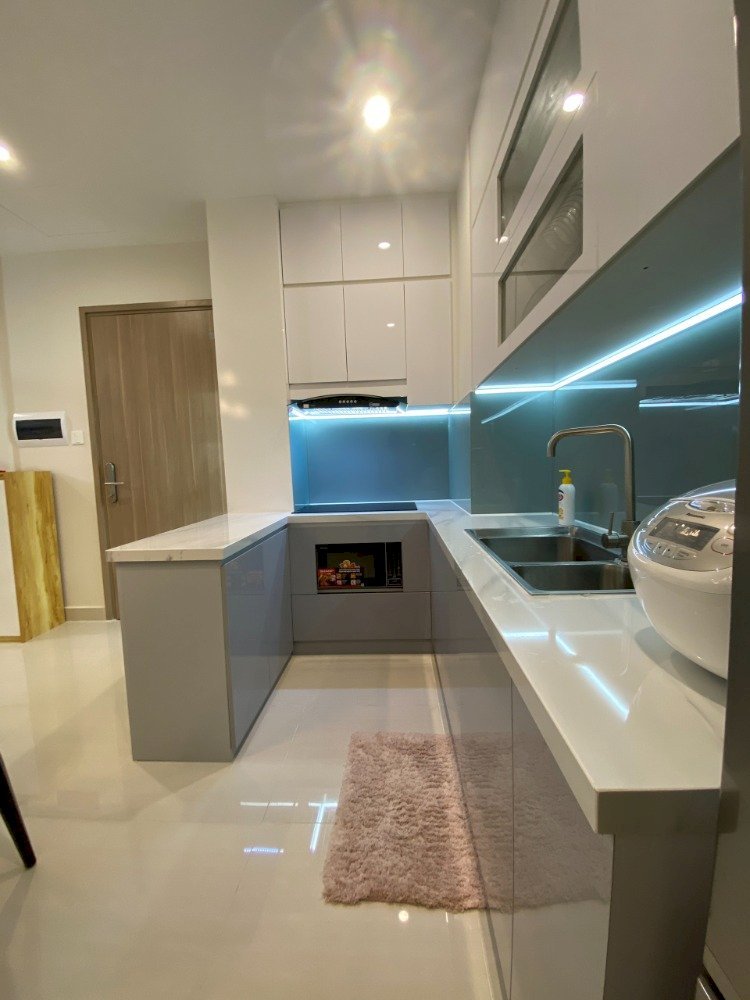 Cần bán căn hộ trong Vinhomes full nội thất, dọn về ở ngay