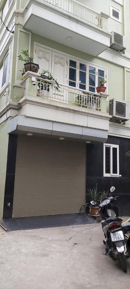 Bán nhà phân lô oto tránh kv Thịnh Quang, Thái Hà, 35m2x4 tầng, Giá 3 tỷ.