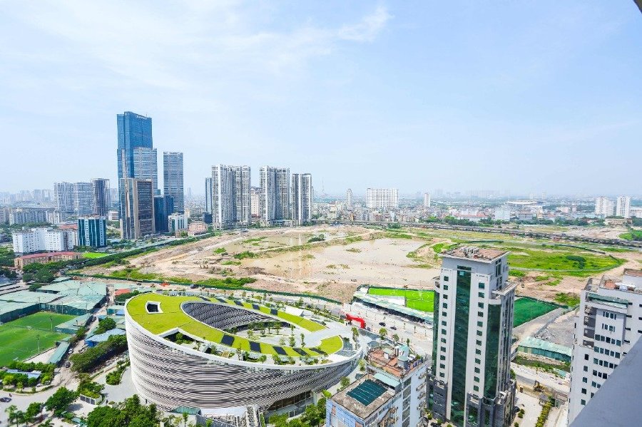 Bán căn hộ Cao Cấp full nội thất tầng 22 view ôm trọn công viên Yên Hòa giá 3,6 tỷ 2PN 2WC