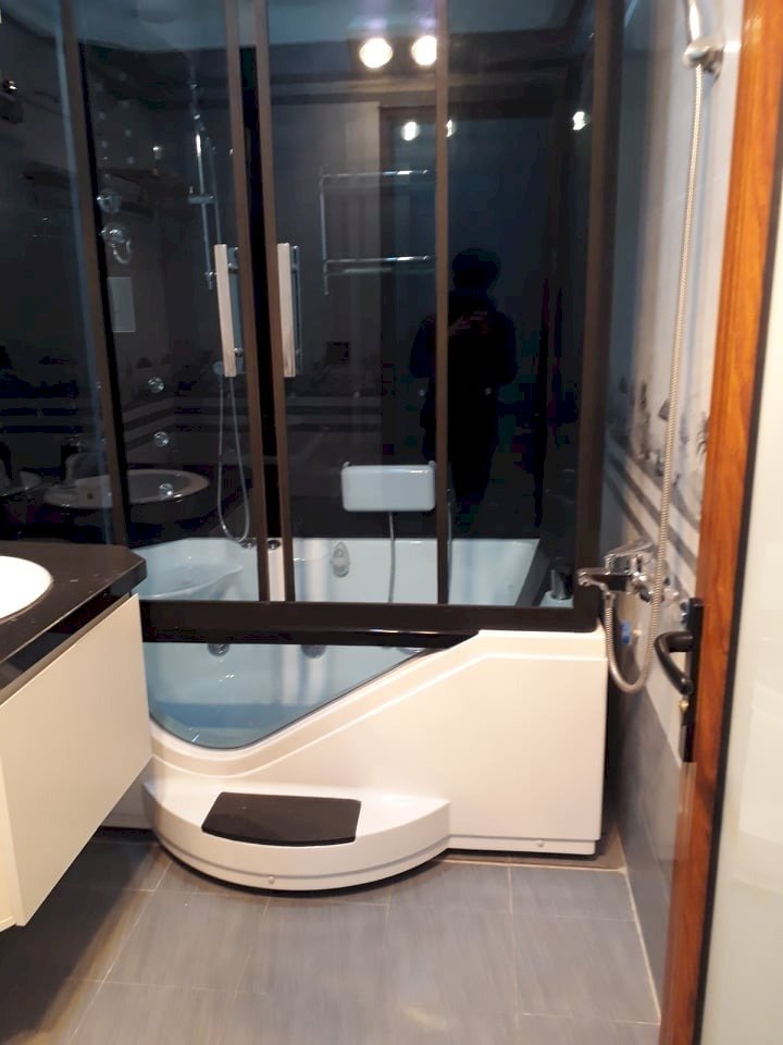 Lô góc 6 tầng cạnh cổng trường học – Vị trí kinh doanh, buôn bán vô cùng đẹp
