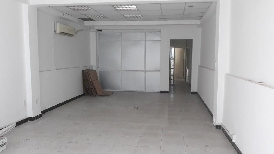 Văn phòng cho thuê 35 - 40m2 mặt tiền đường Nguyễn Công Trứ Q1