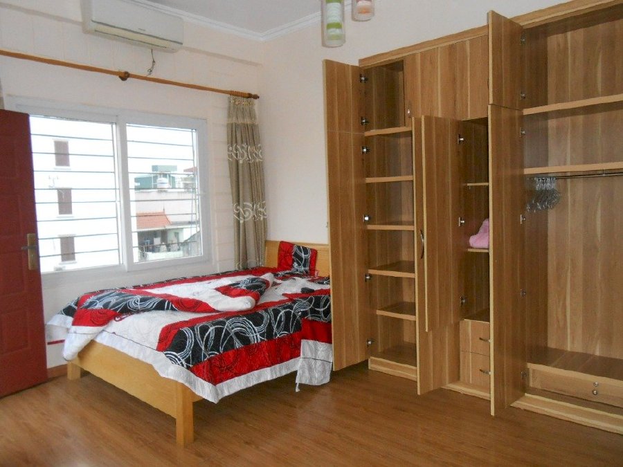 Phòng đẹp, tiện nghi 70m2 cửa sổ lớn 2 hướng, gần hồ tây, ao sen