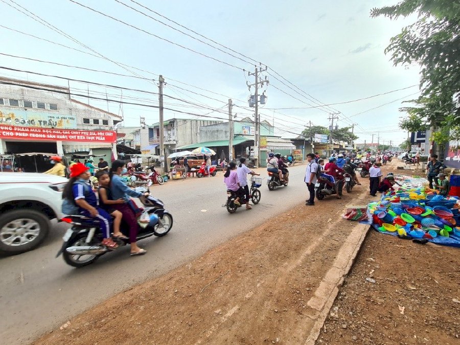 Trảng Bom - Đất ngay Chợ, Giá Siêu Rẻ, Sổ Sẵn Thổ Cư 100%