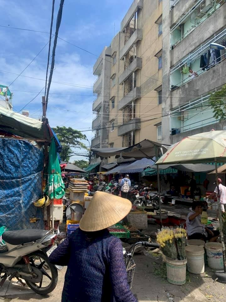 Nhà Bán Đẹp : Trung Tâm Tân Phú - 5 Tỷ