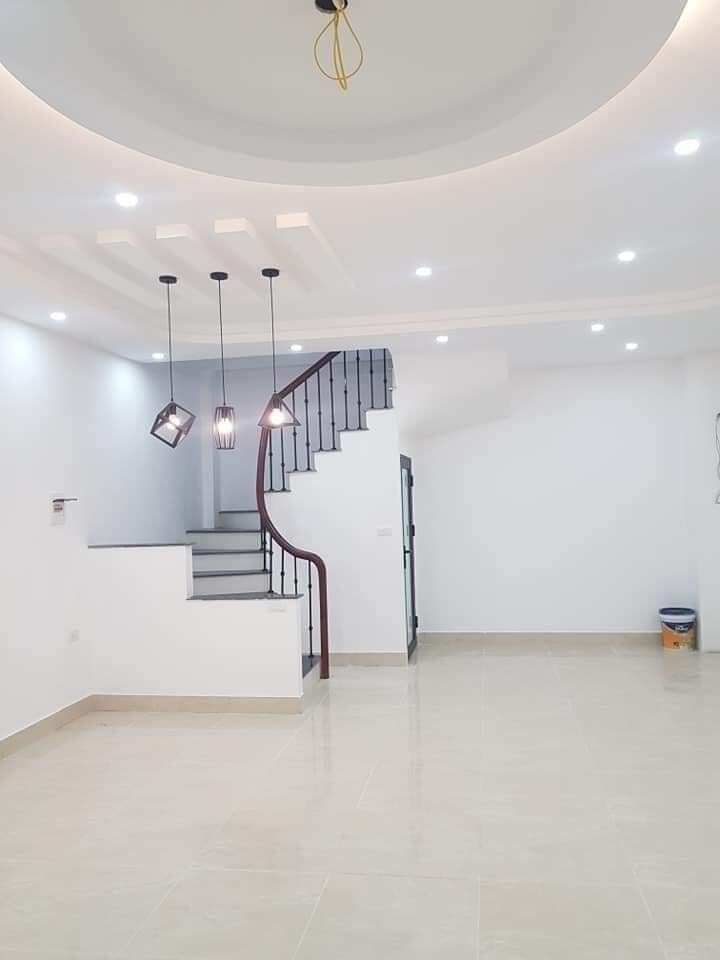 Bán Nhà Hoàng Hoa Thám, Nhà Mới Ở Ngay, 40m2, 5pn, 3.8 Tỷ