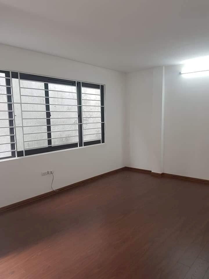 Bán Nhà Hoàng Hoa Thám, Nhà Mới Ở Ngay, 40m2, 5pn, 3.8 Tỷ