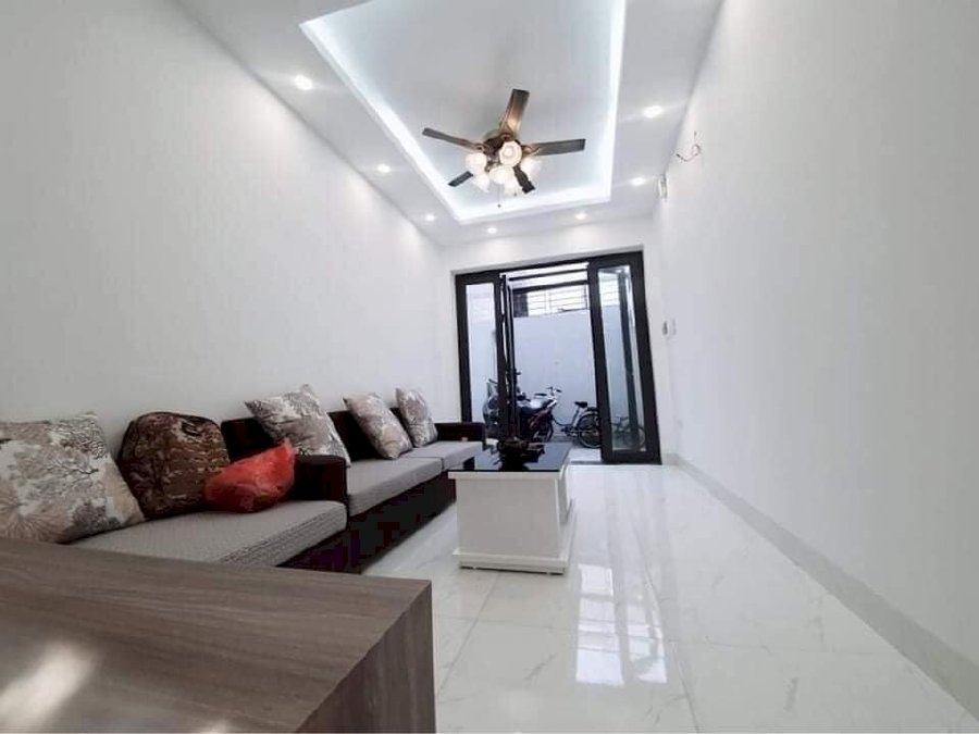 Bán nhà Kim Giang, Hoàng Mai 52 m2,nội thất hiện đại, mới 99%