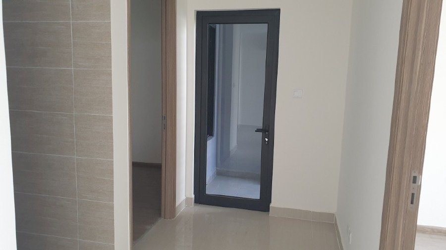 Không nhu cầu ở chính chủ cần bán nhanh căn 59m2 , 2pn1wc, view hồ bơi , giá 2ty05 , Vinhomes quận 9