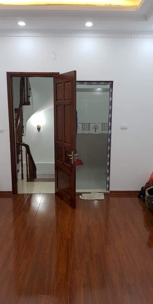 Chưa Đến 2 Tỷ 30m2 Lấy Đâu Ra Trung Tâm Cầu Giấy - Nhà 2 Tầng Về Ở Luôn - Nở Hậu - Đầu Tư Hay Ở Cực Hợp Lý