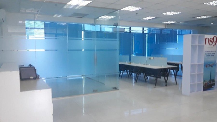 Văn phòng cho thuê 20 - 135m2 mặt tiền CMT8 Q3 gần cv Lê Thị Riêng