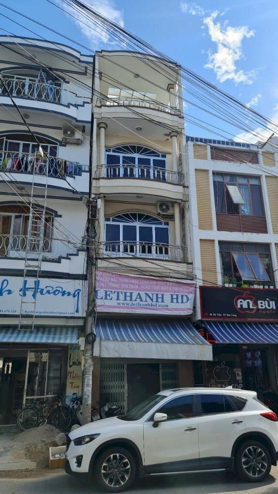 Bán nhà 5 tầng mặt tiền số 09 Bà Triệu Nha Trang.