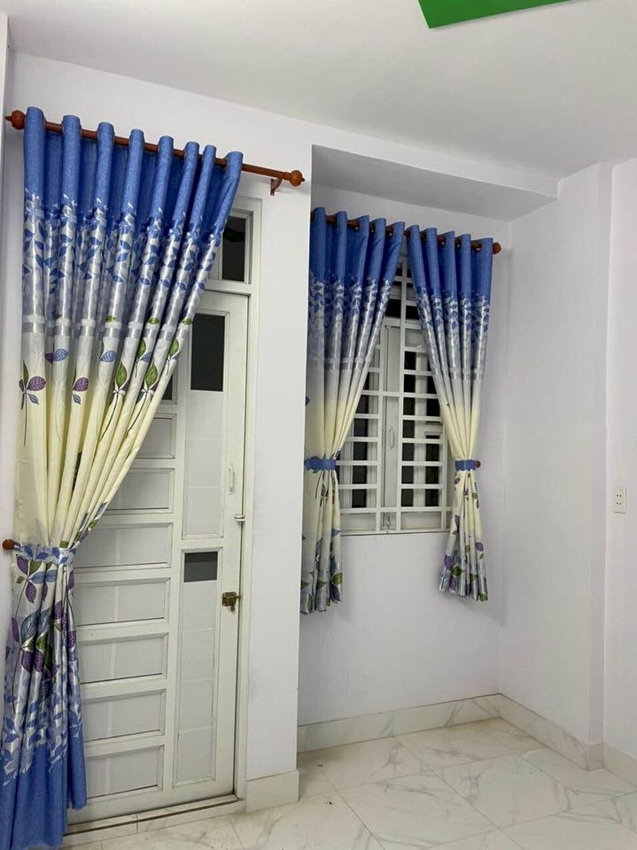 Nhà đường số 12 quận Bình Tân hẻm xe hơi