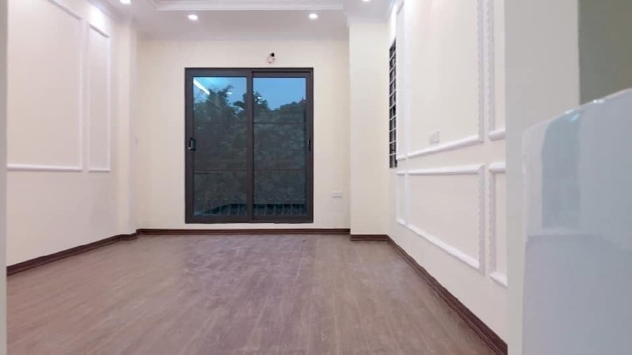 Bán nhà phố Ô Cách 32m2, 4 tầng, mặt tiền 4m, giá 2.6 tỷ