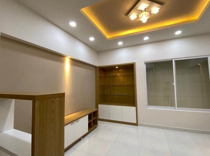 Nhà mặt tiền KD Trịnh Đình Trọng, Hòa Thạnh, Tân Phú, 70m2, 4 tầng, mói coong.