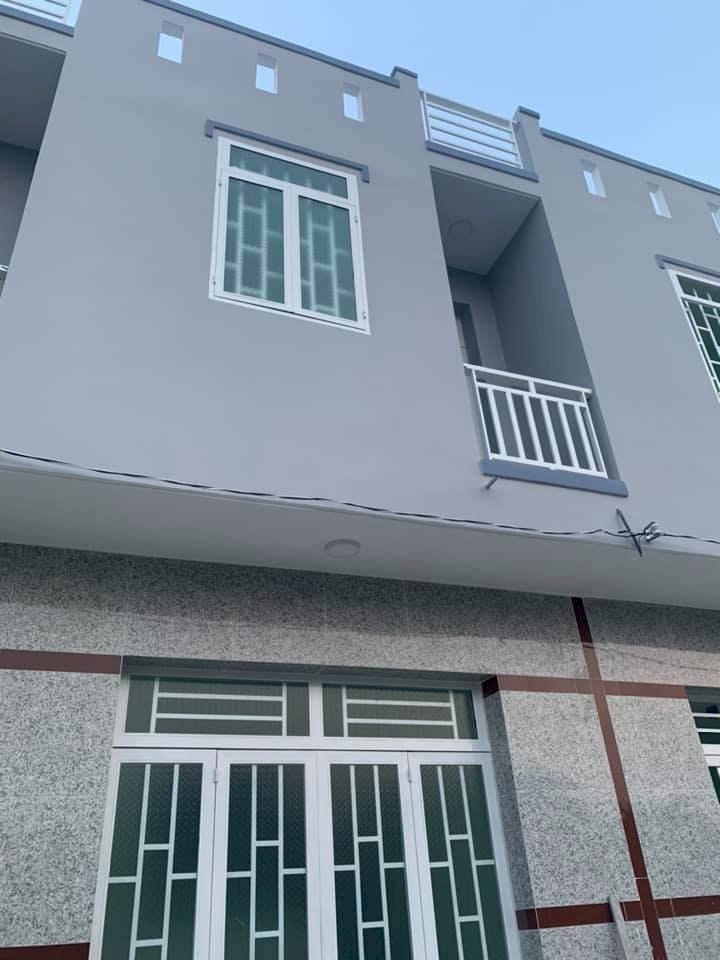 Bán Nhà Giá Tốt Gần Khu Công Nghiệp Và Tiện Ích Xung Quanh Đầy Đủ