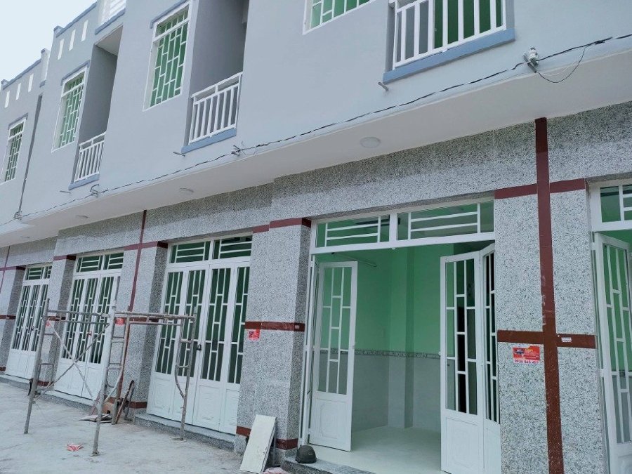 Bán Nhà Giá Tốt Gần Khu Công Nghiệp Và Tiện Ích Xung Quanh Đầy Đủ