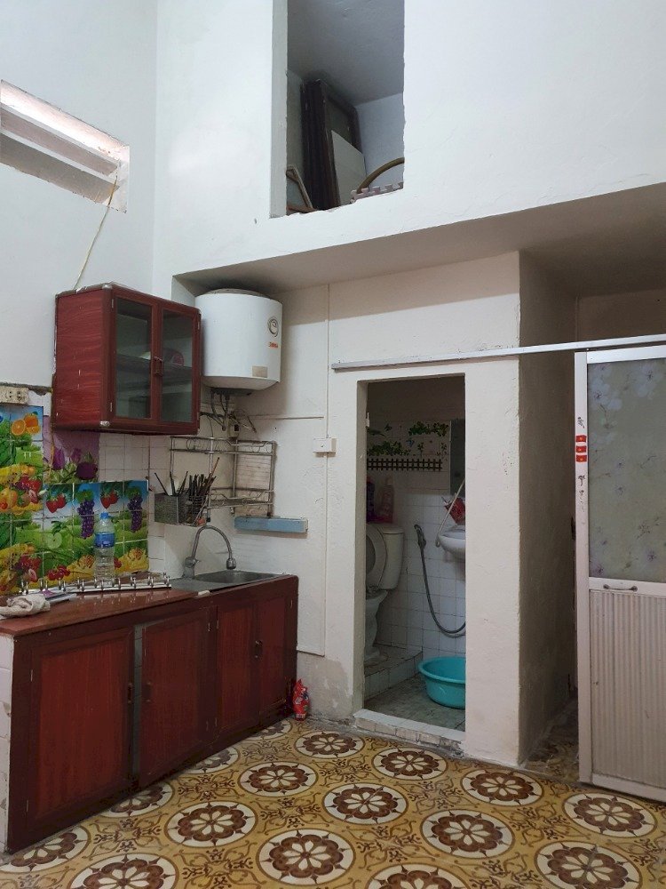 Cho thuê nhà cấp 4 ngõ 294 Kim Mã, Ba Đình, có thể tự do sửa chữa