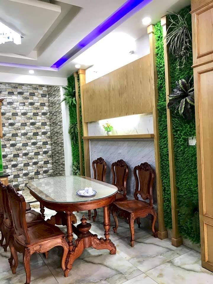 Bán nhà gần Nguyễn Oanh, 4.6 x13m, 3 lầu, 4 phòng chỉ 5 tỷ